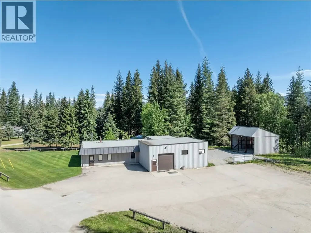 4901 Auto Road Se, Salmon Arm
